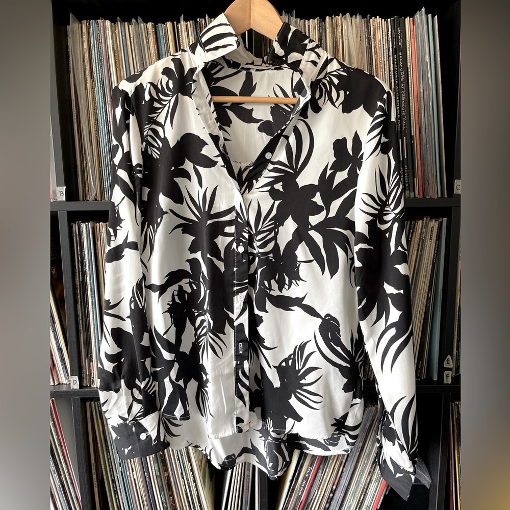 Timing Black and White print Blouse